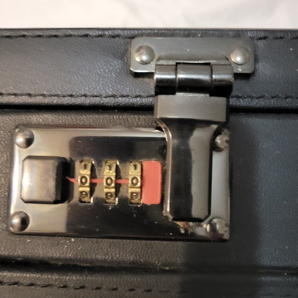 Buxton Leather Attache Briefcase - Picture 2 of 9